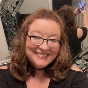 Meet your Posher, Lenore